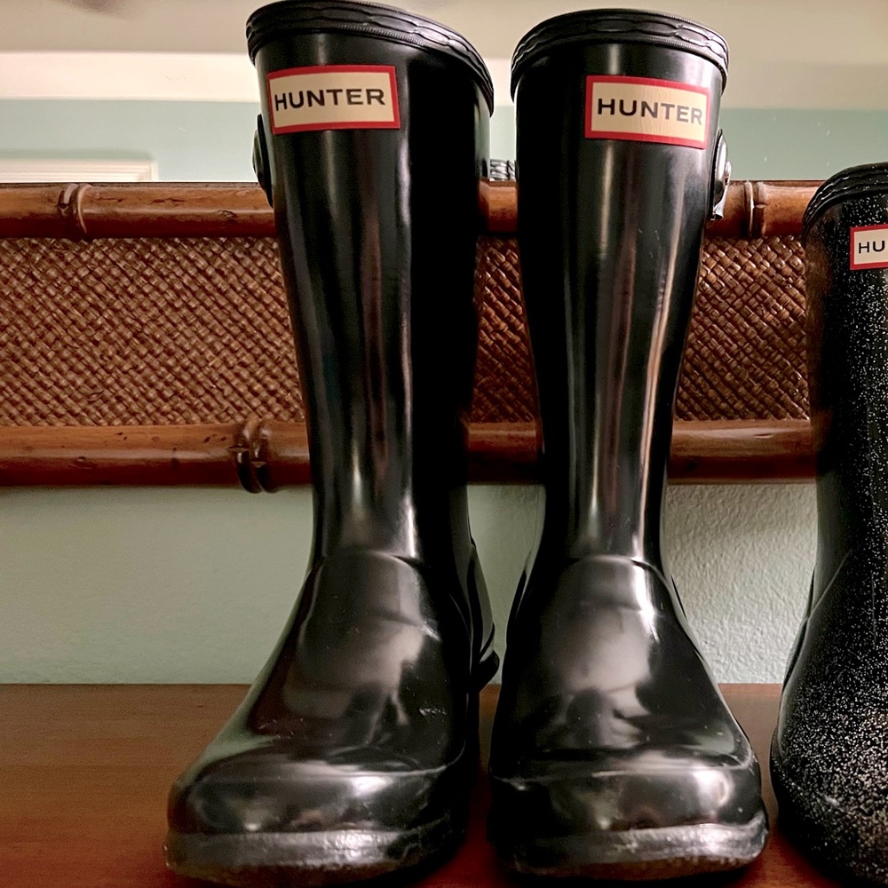 Kids Hunter Glossy Black Tall Boots